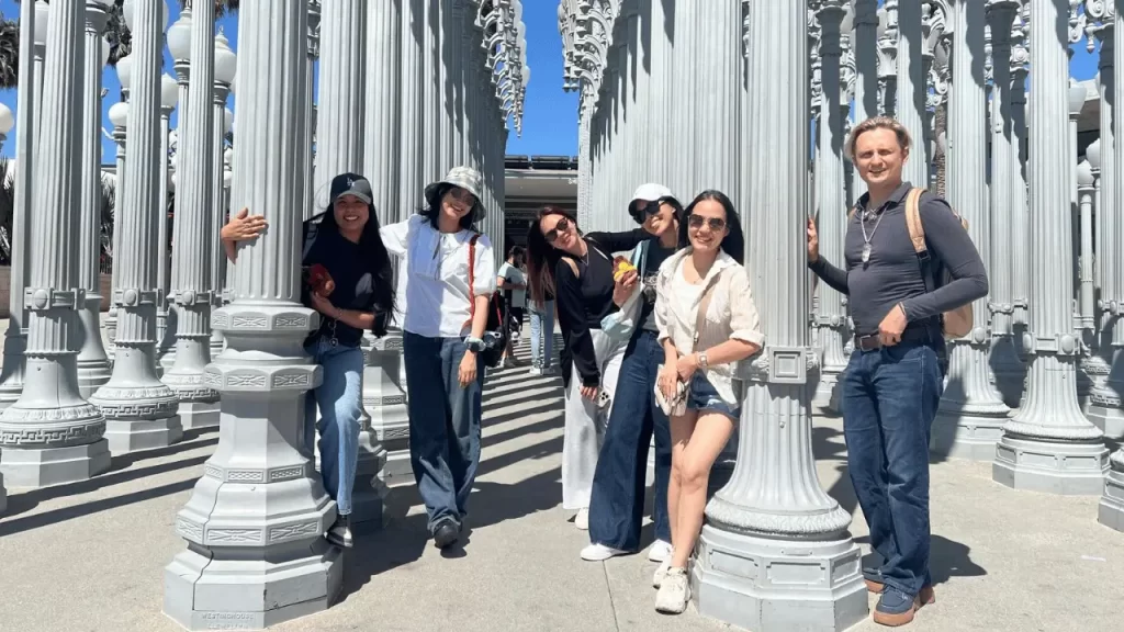 students traveling
