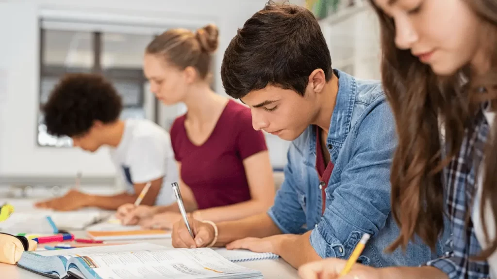 students doing the toefl ibt preparation