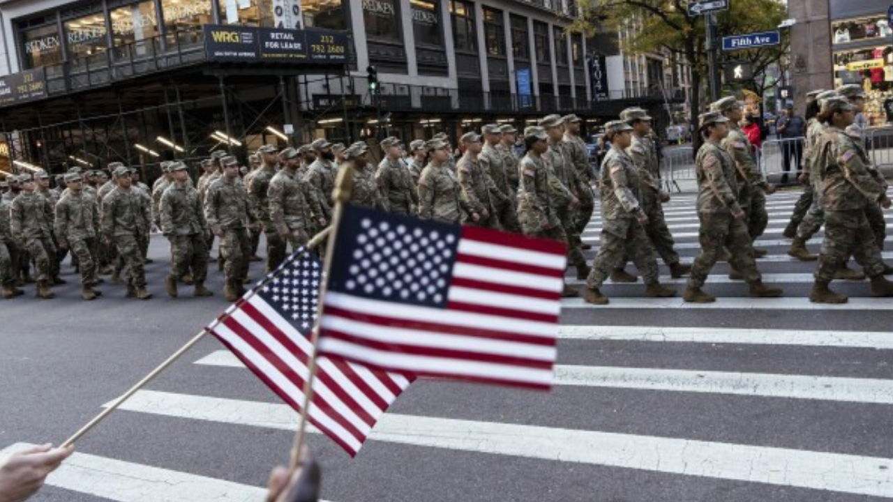 Passeata do Veterans Day, nos EUA.