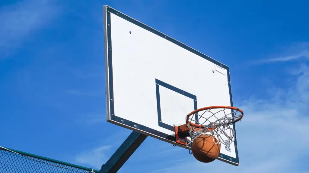Basketball backboard