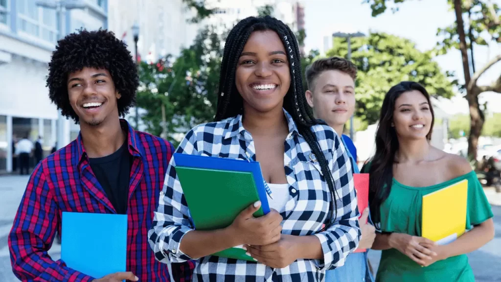 Students happy - img learning experiences lsi 2 - Language Systems International Students happy