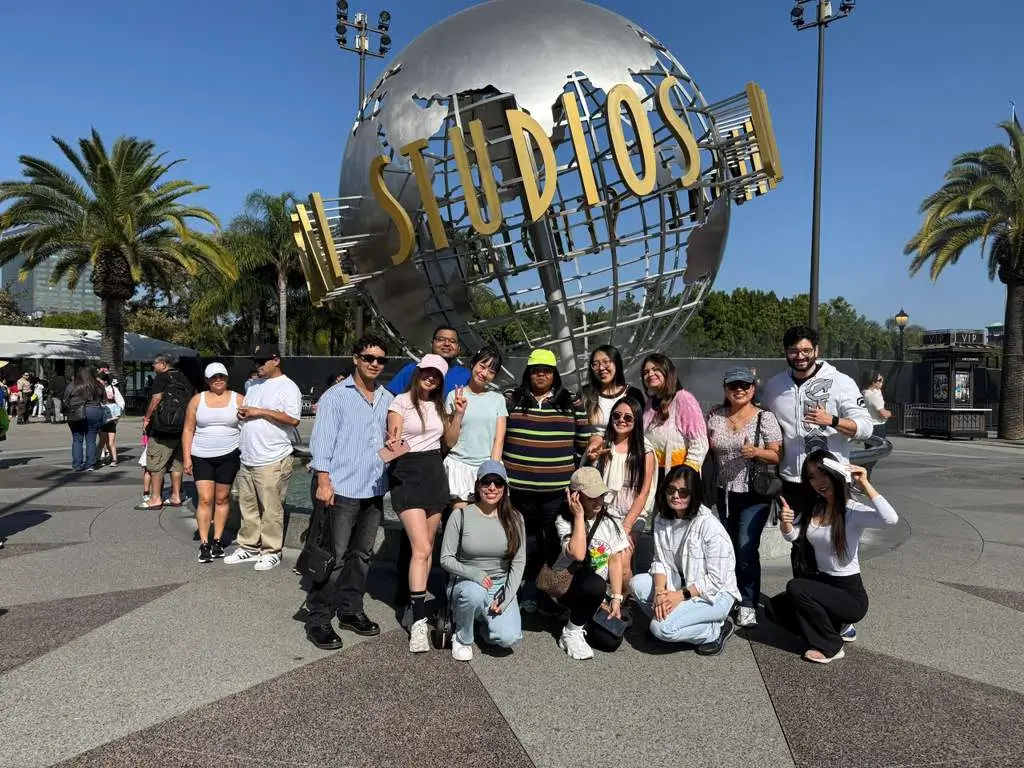 Students at Universal Studios